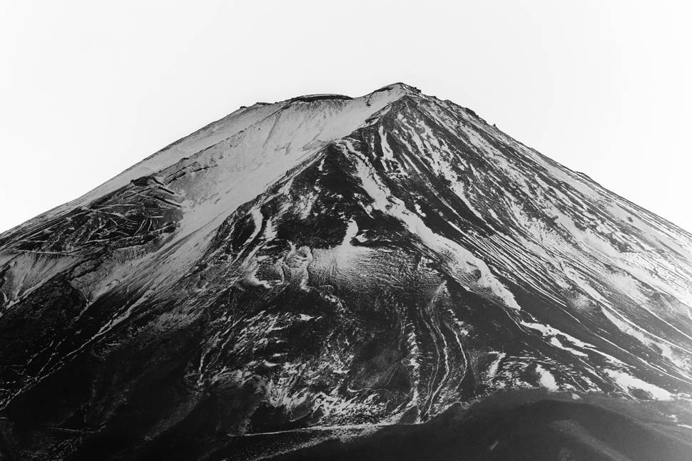 photo-mountain-fuji-monochrome